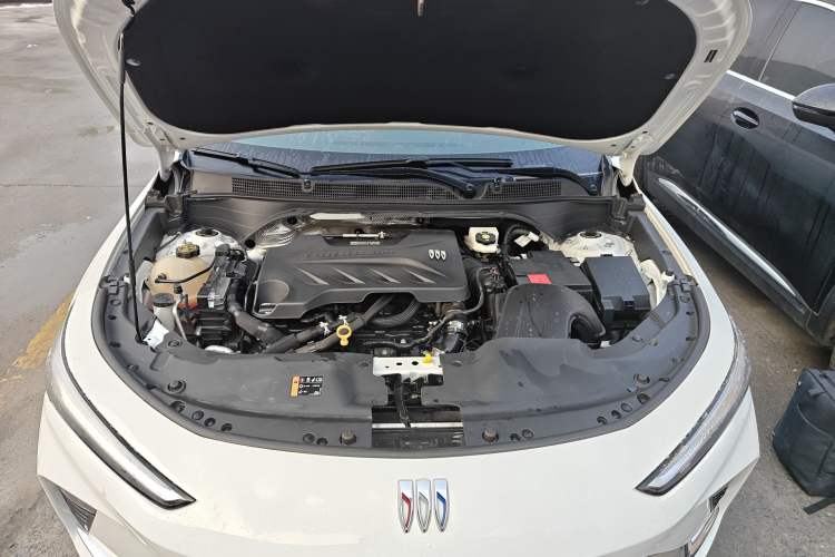 Used Buick Envista 2022 1.5T Smart Edition Engine Bay