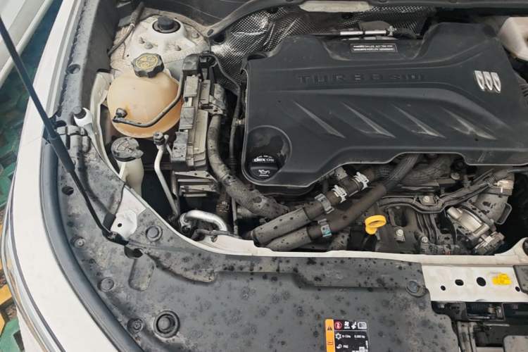 Used Buick Envista 2022 1.5T GS Fuel-Efficient Version Engine Bay Right