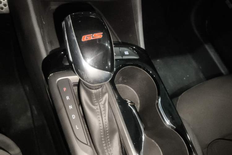 Used Buick Envista 2022 1.5T GS Trendy Ignition Edition Gear Lever