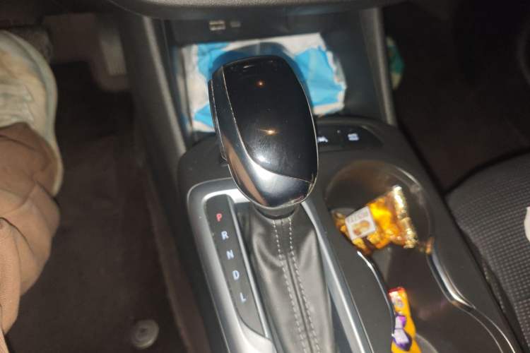 Used Buick Envista 2022 1.5T Smart Edition Gear Lever