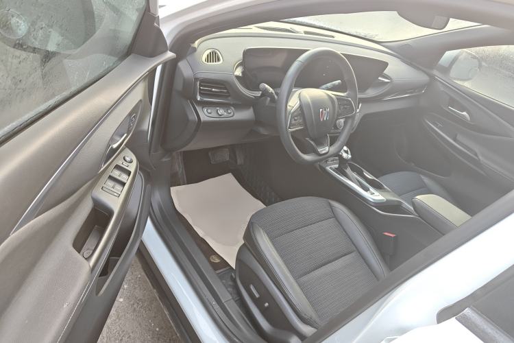 Used Buick Envista 2022 1.5T Smart Edition Interior 3
