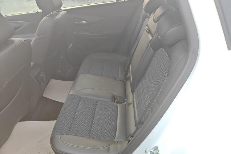 Used Buick Envista 2022 1.5T Smart Edition Interior 4