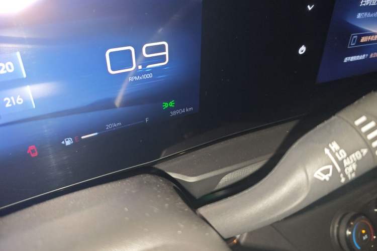 Used Buick Envista 2022 1.5T Smart Edition Odometer Close Up
