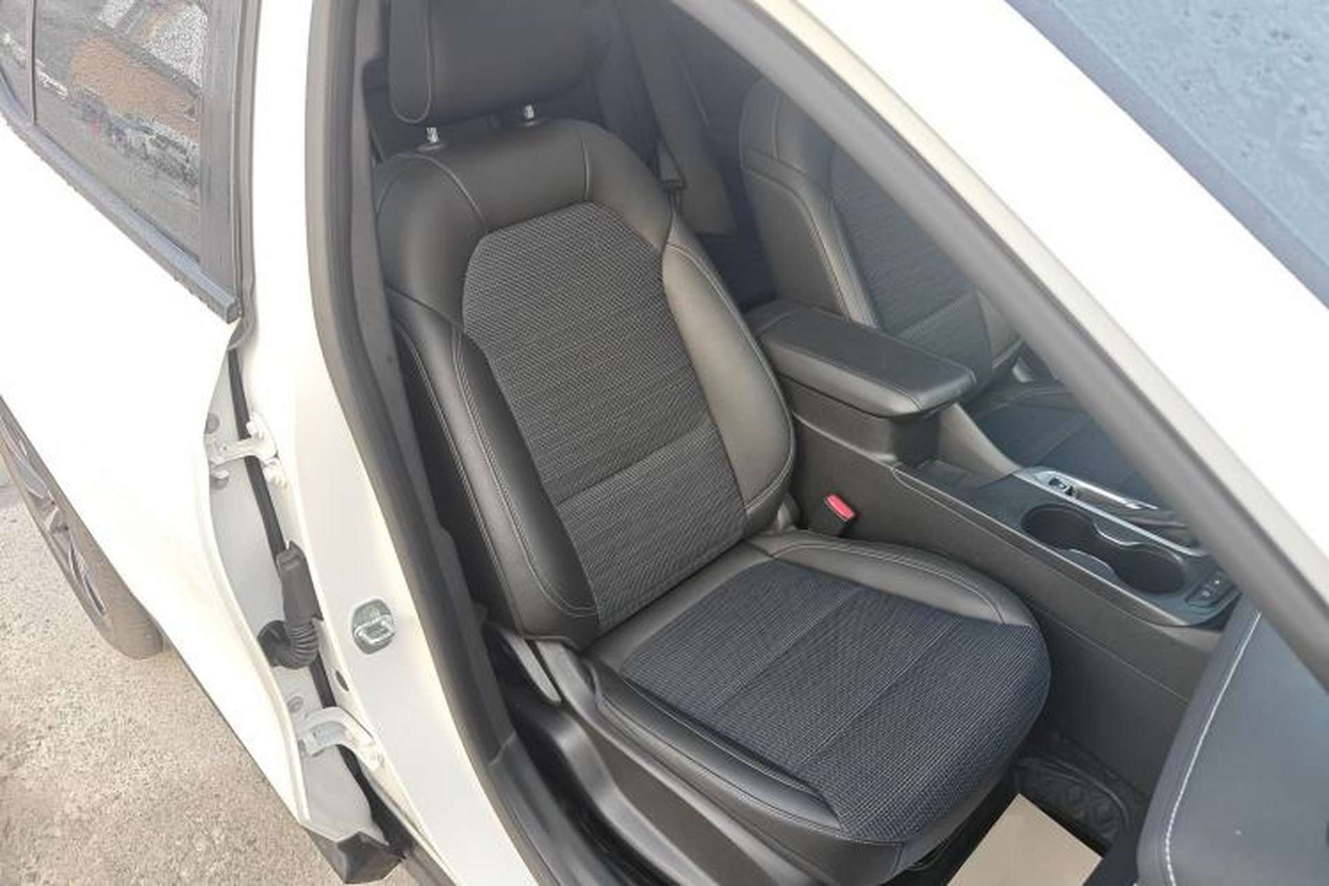 Used Buick Envista 2022 1.5T Smart Edition Right Front Seat