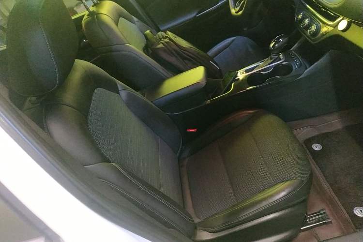 Used Buick Envista 2022 1.5T Smart Edition Right Front Seat