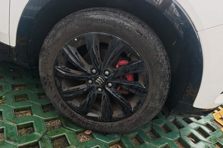 Used Buick Envista 2022 1.5T GS Fuel-Efficient Version Right Front Wheel Hub
