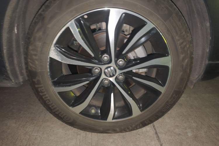 Used Buick Envista 2022 1.5T Smart Edition Right Front Wheel Hub