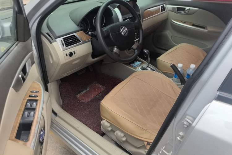 Used Buick Excelle 2015 1.5L Automatic Classic Model Interior 2