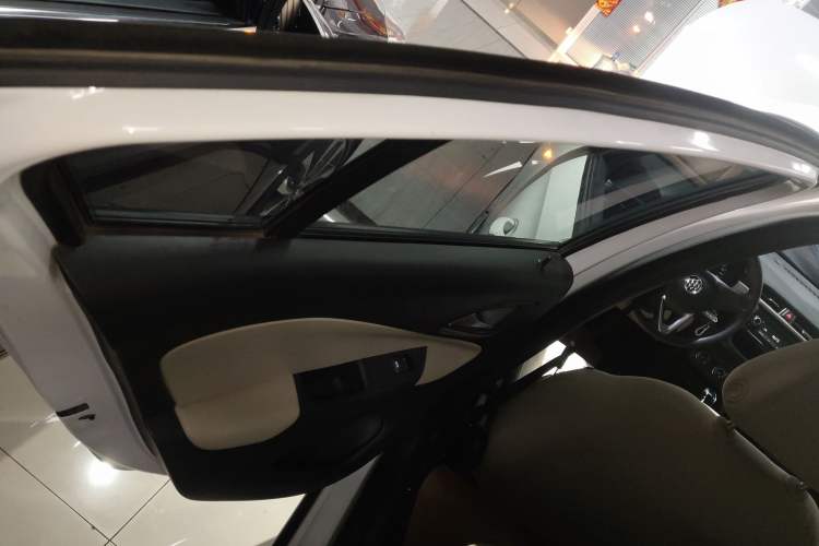 Used Buick Excelle 2020 15N CVT Elite Edition Left Rear Door Interior