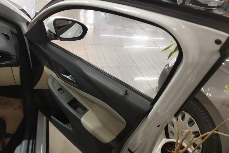 Used Buick Excelle 2020 15N CVT Elite Edition Right Front Door Interior