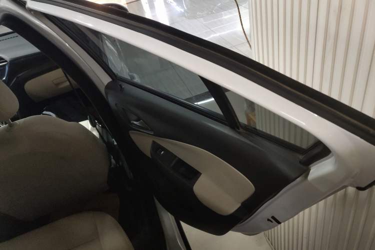 Used Buick Excelle 2020 15N CVT Elite Edition Right Rear Door Interior