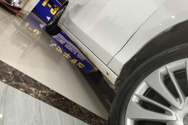Used Buick Excelle 2020 15N CVT Elite Edition Right Side Sill