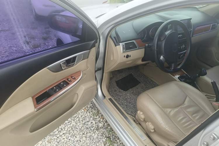 Used Buick Excelle 2004 1.6 Manual Comfort Edition Driver Seat