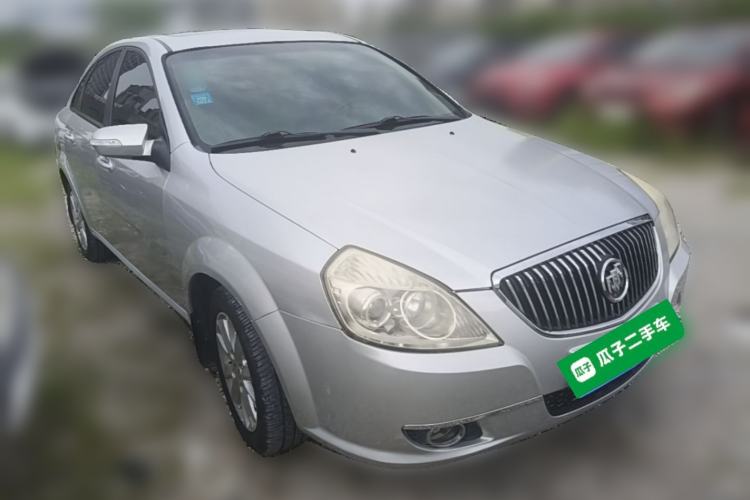Used Buick Excelle 2004 1.6 Manual Comfort Edition Front Right 45 Deg