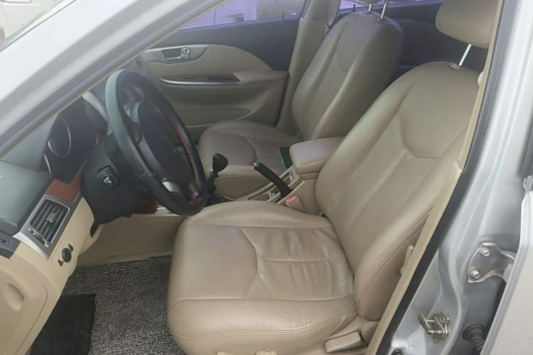 Used Buick Excelle 2004 1.6 Manual Comfort Edition Left Front Seat
