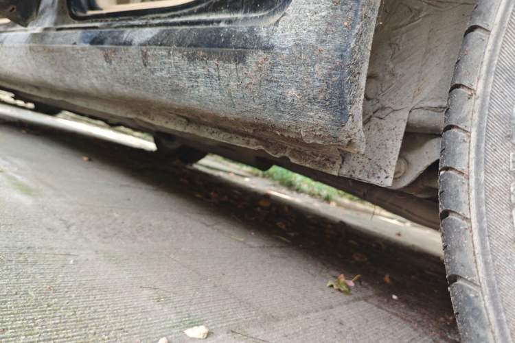 Used Buick Excelle 2005 1.6 Automatic Luxury Model Chassis Rear Left