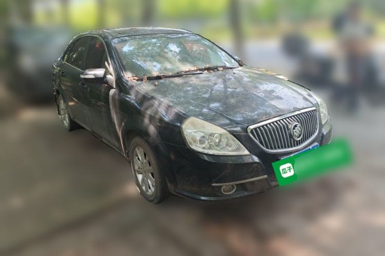 Used Buick Excelle 2005 1.6 Automatic Luxury Model Front Right 45 Deg