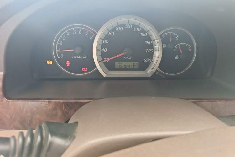 Used Buick Excelle 2005 1.6 Automatic Luxury Model Instrument Cluster