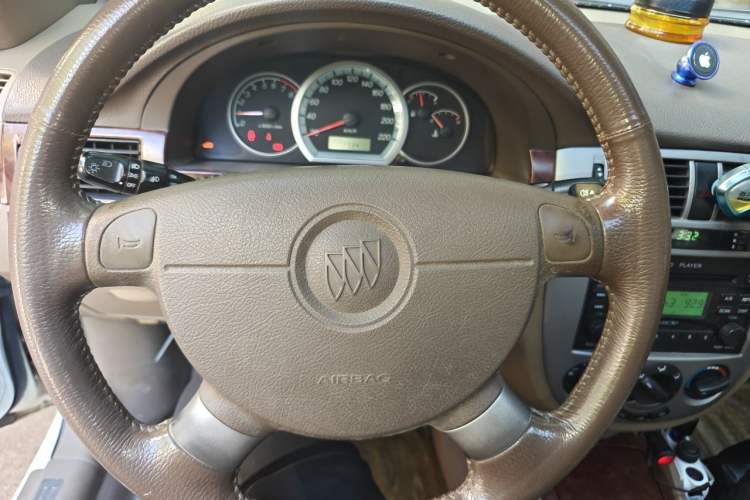 Used Buick Excelle 2005 1.6 Manual Luxury Model Steering Wheel