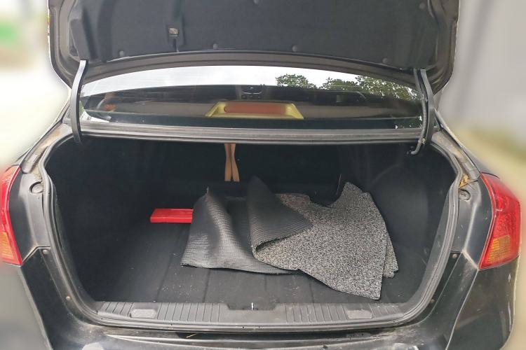Used Buick Excelle 2006 1.6L Automatic Comfort Model Trunk