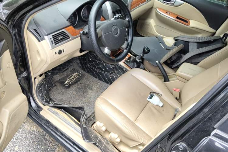 Used Buick Excelle 2008 1.6 LE-MT Driver Seat