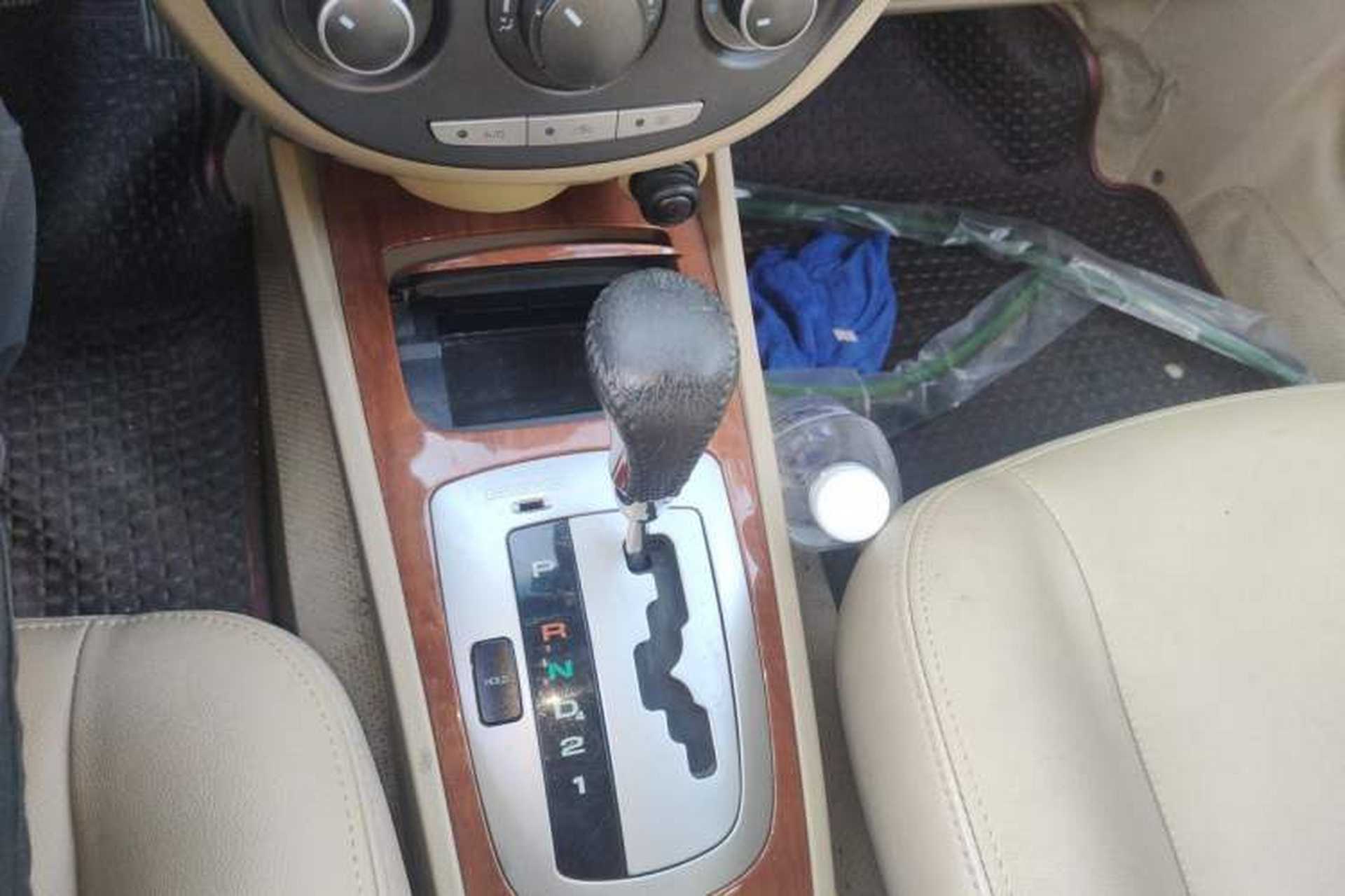 Used Buick Excelle 2008 1.6 LE-AT Navigation Gear Lever