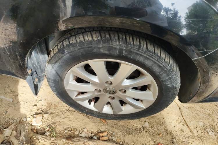 Used Buick Excelle 2008 1.6 LE-MT Right Front Wheel Hub