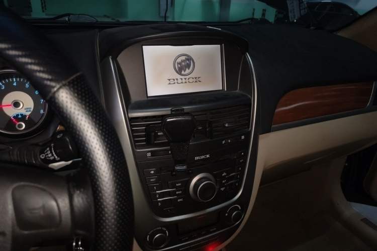 Used Buick Excelle 2008 1.8 LE-AT Navigation Audio And AC Panel
