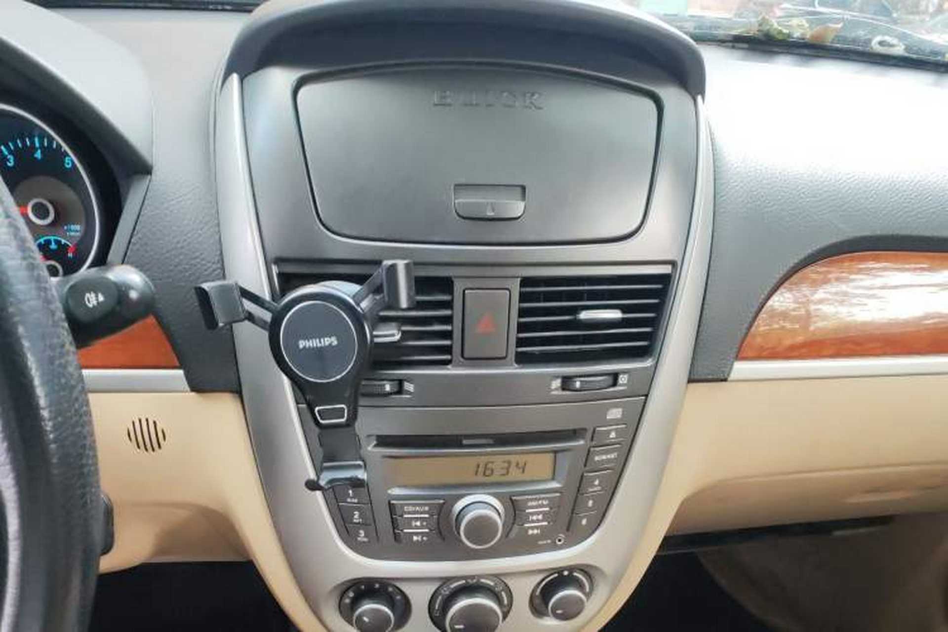 Used Buick Excelle 2008 1.6 LE-AT Audio And AC Panel