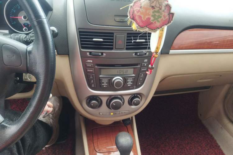 Used Buick Excelle 2008 1.6 LE-AT Audio And AC Panel