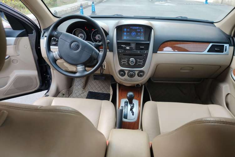 Used Buick Excelle 2008 1.6 LE-AT Center Console