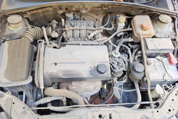 Used Buick Excelle 2008 1.6 LE-MT Engine Bay