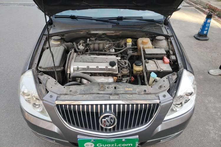 Used Buick Excelle 2008 1.6 LE-AT Engine Bay