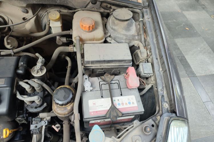 Used Buick Excelle 2008 1.6 LE-AT Engine Bay Left