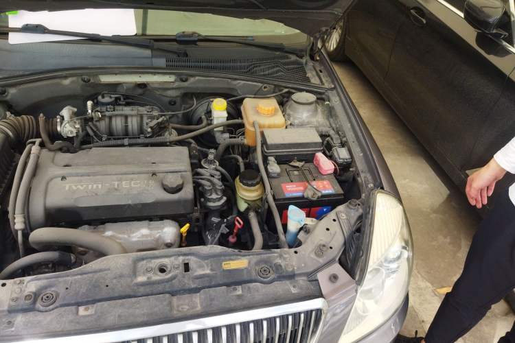 Used Buick Excelle 2008 1.6 LE-AT Engine Bay Left