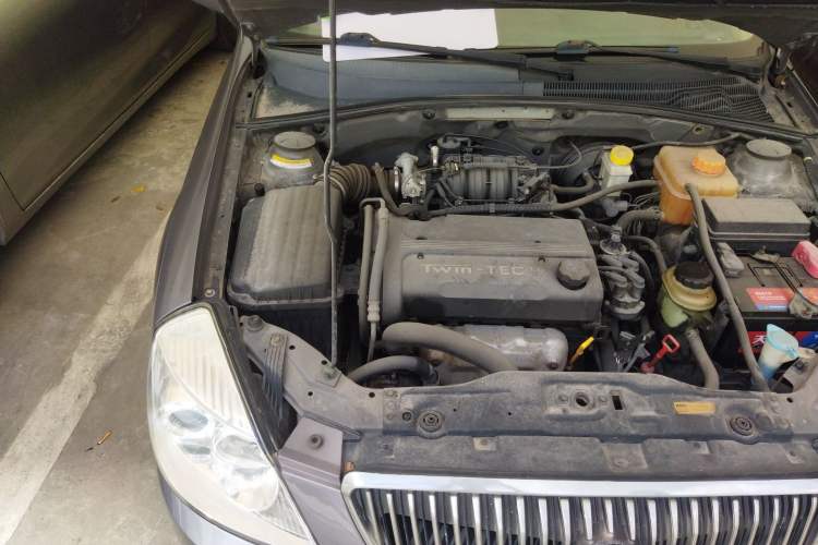 Used Buick Excelle 2008 1.6 LE-AT Engine Bay Right