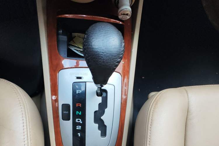 Used Buick Excelle 2008 1.6 LE-AT Gear Lever