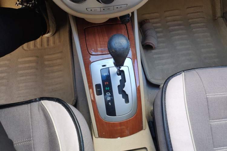 Used Buick Excelle 2008 1.6 LE-AT Gear Lever