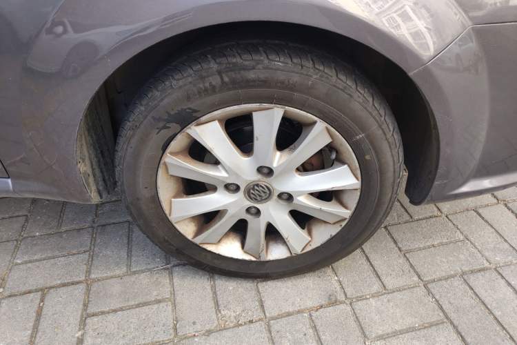 Used Buick Excelle 2008 1.6 LE-AT Right Front Wheel Hub