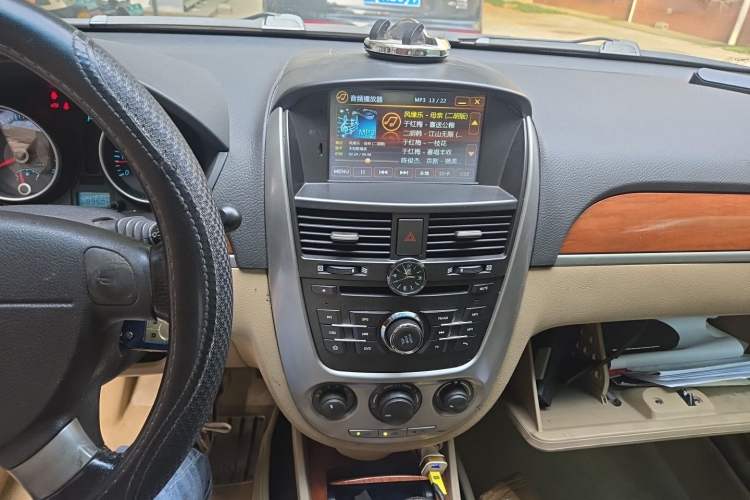 Used Buick Excelle 2008 1.6 LE-AT Audio And AC Panel