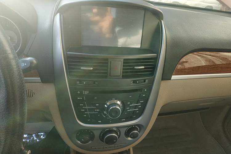 Used Buick Excelle 2008 1.6 LE-AT Audio And AC Panel