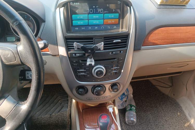 Used Buick Excelle 2008 1.6 LE-AT Audio And AC Panel