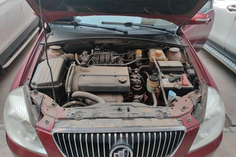 Used Buick Excelle 2008 1.6 LE-AT Engine Bay