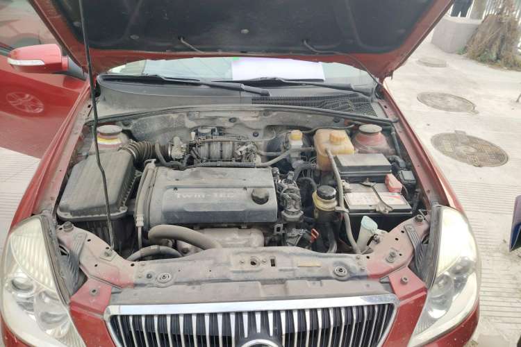 Used Buick Excelle 2008 1.6 LE-AT Engine Bay