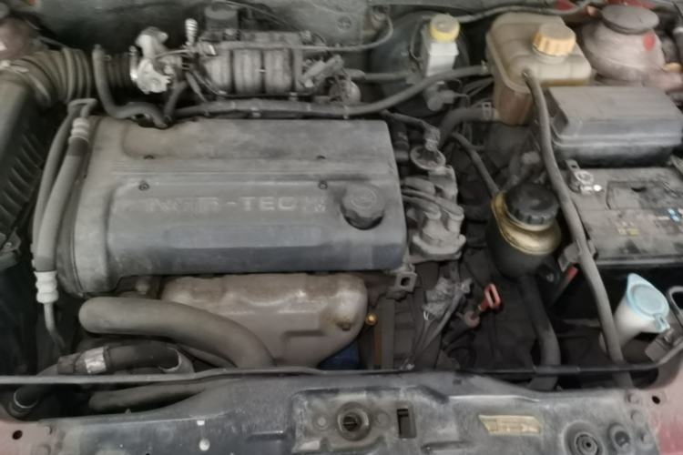 Used Buick Excelle 2008 1.6 LE-AT Engine Bay