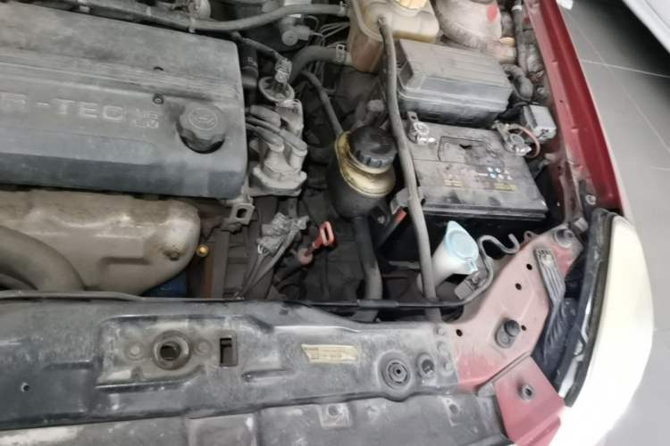 Used Buick Excelle 2008 1.6 LE-AT Engine Bay Left