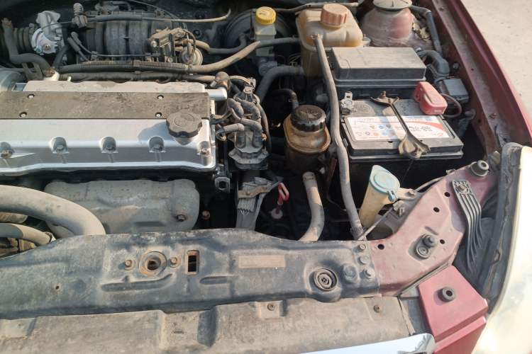Used Buick Excelle 2008 1.6 LE-AT Engine Bay Left