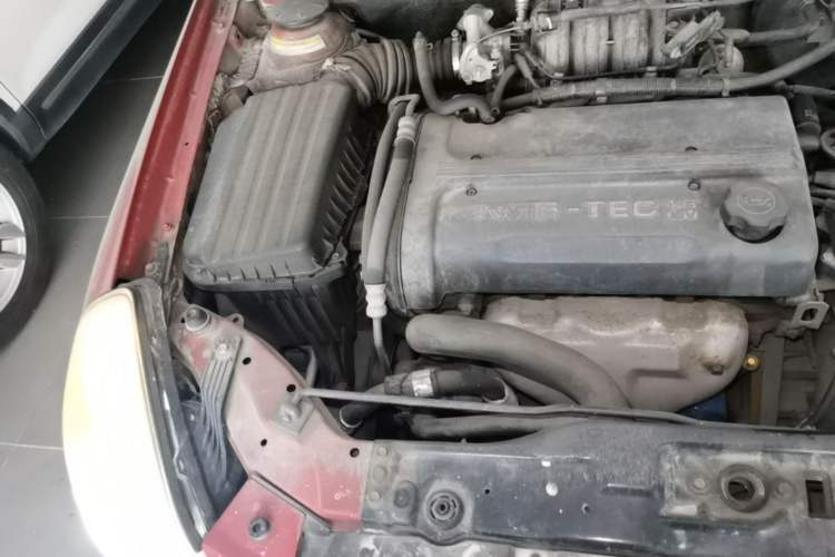 Used Buick Excelle 2008 1.6 LE-AT Engine Bay Right