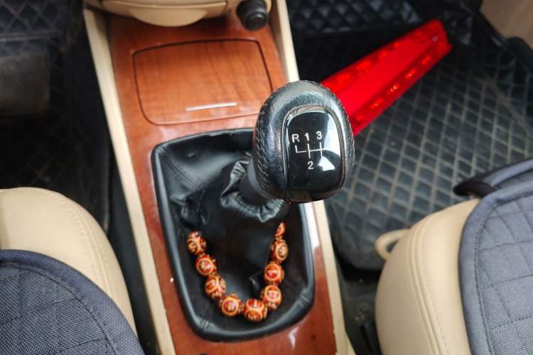 Used Buick Excelle 2008 1.6 LE-MT Navi Gear Lever