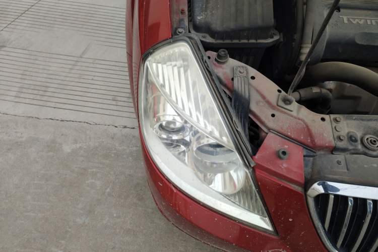 Used Buick Excelle 2008 1.6 LE-AT Right Front Headlight